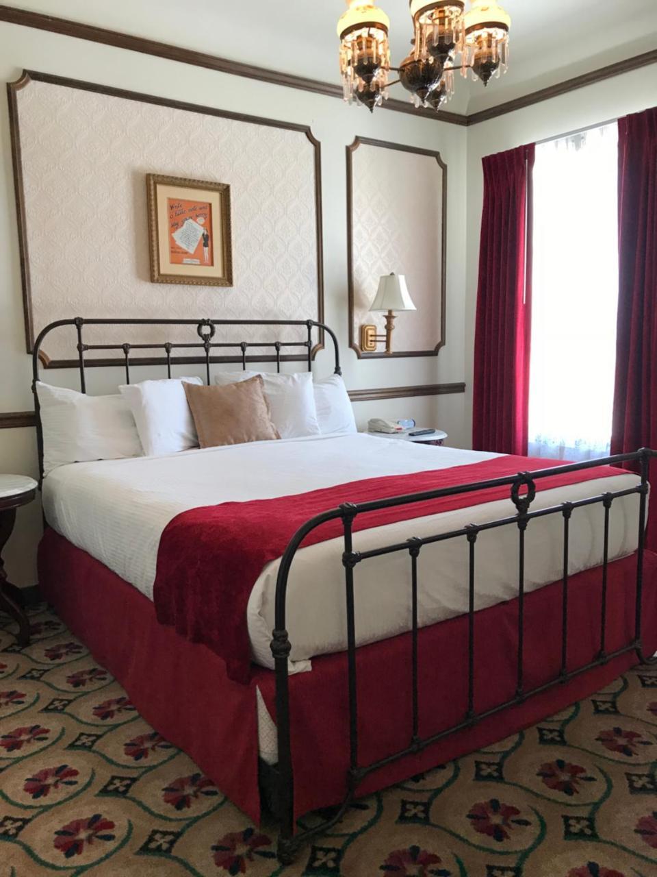 Mizpah Hotel Тонопа Экстерьер фото